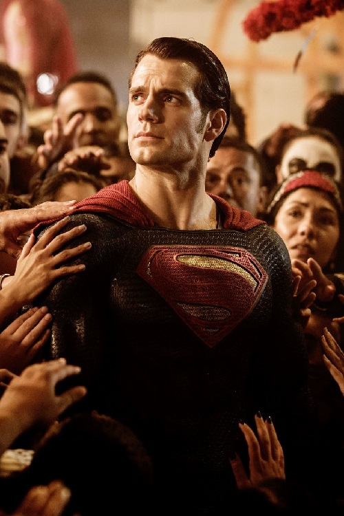 حضور سوپرمن هنری کویل در The Flash حذف می‌شود؟