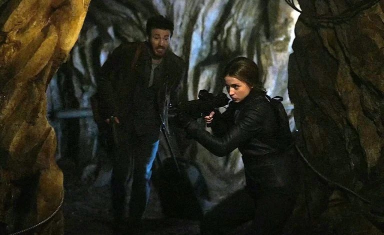 Ghosted-همآهنگ Ghosted | دنیای فیلم و سریال همآهنگ