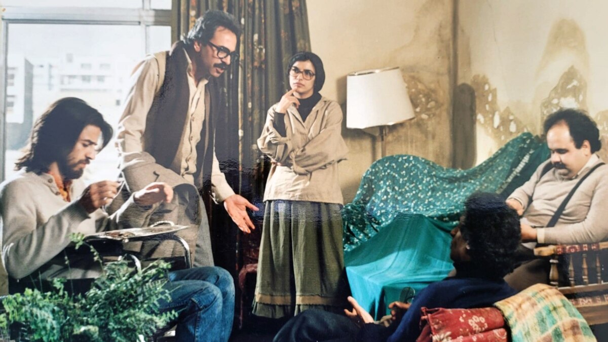 نشین ها همآهنگ | دنیای فیلم و سریال همآهنگ