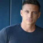 جیمز کارپینلو