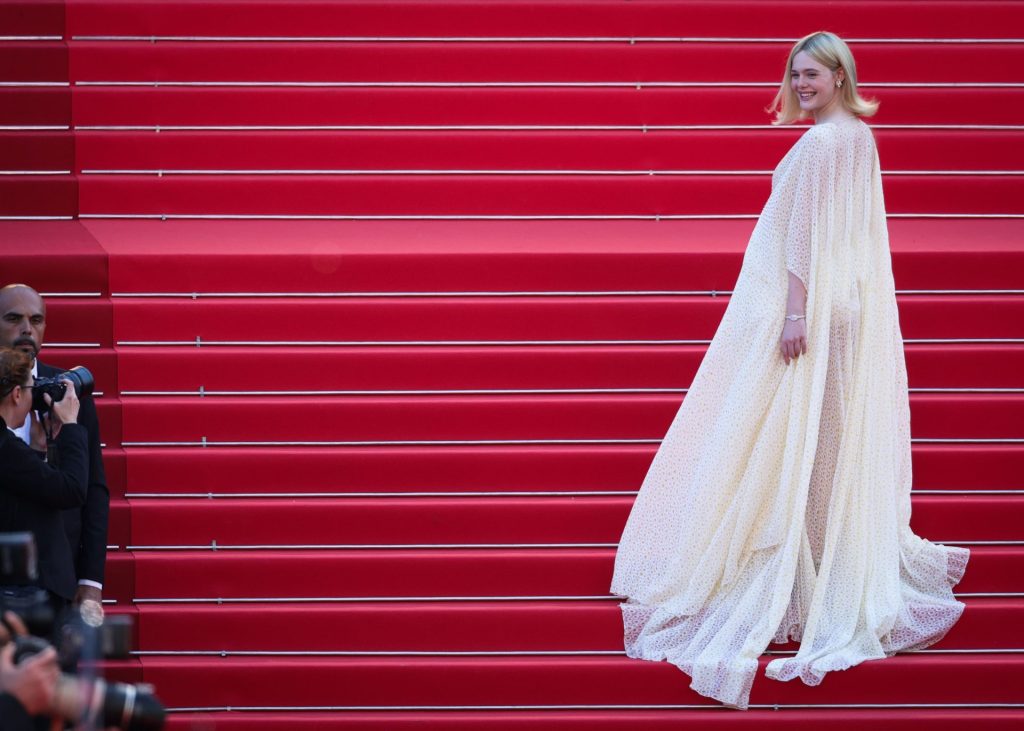 elle fanning attends the red carpet of the closing ceremony news photo 1716664805 | دنیای فیلم و سریال همآهنگ elle fanning attends the red carpet of the closing ceremony news photo 1716664805 | دنیای فیلم و سریال همآهنگ