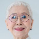 اوشا سیمخوم