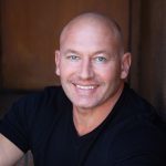 نیک مک کینلس