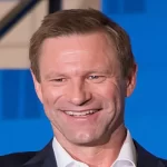 آرون اکهارت