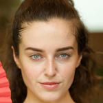 امیلی آر آکلند