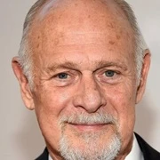Gerald McRaney