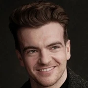Jonno Davies