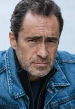 Demián Bichir