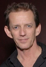 Ezra Buzzington